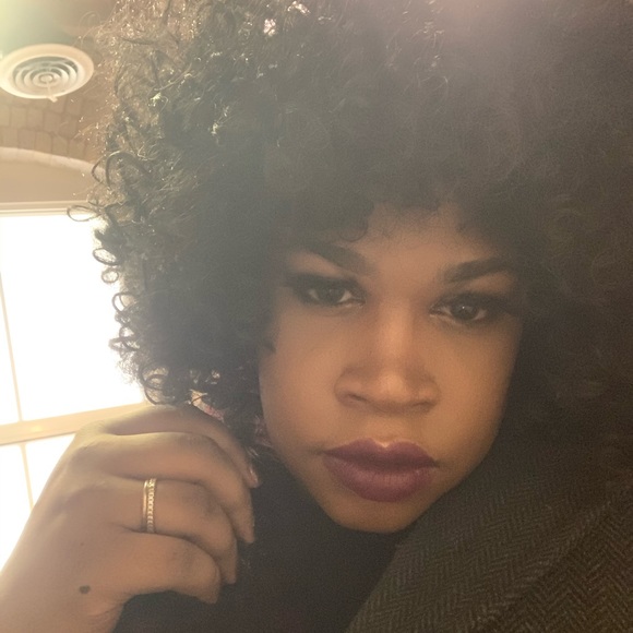 Meet your Posher, Imani - Picture 4 of 4